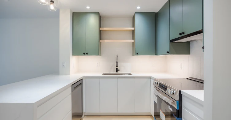 512-1863 Queen Street East, Toronto, ON, M4L 3Z9 - 8