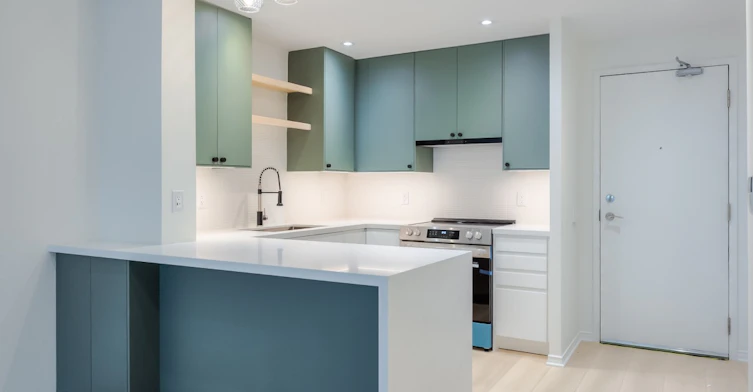512-1863 Queen Street East, Toronto, ON, M4L 3Z9 - 6