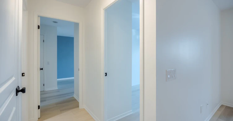 512-1863 Queen Street East, Toronto, ON, M4L 3Z9 - 10