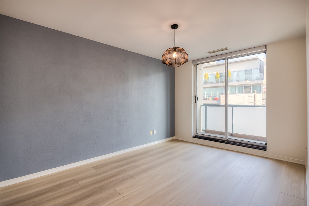 512-1863 Queen Street East, Toronto, ON, M4L 3Z9 - 11