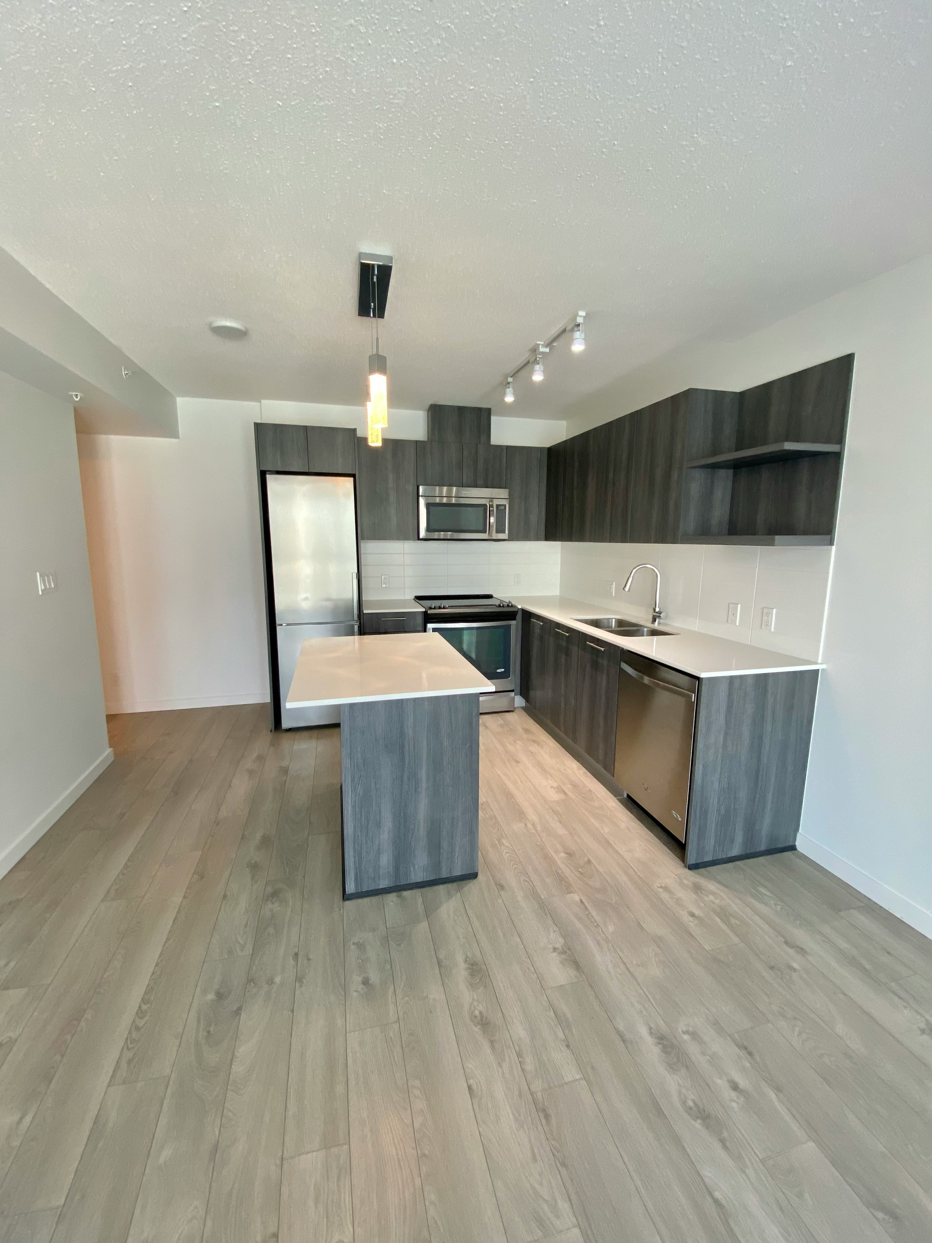 1201-685 Pacific Boulevard, Vancouver, BC, V6B 0R4