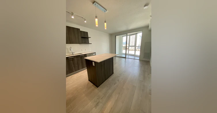 1201-685 Pacific Boulevard, Vancouver, BC, V6B 0R4 - 2