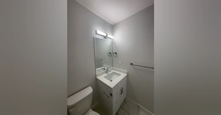 12337 85 Street Northwest, Edmonton, AB, T5B 3H1 - 6