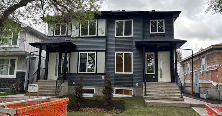 12337 85 Street Northwest, Edmonton, AB, T5B 3H1 - 10