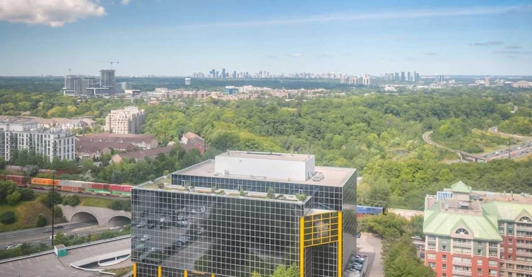 2504-5 Concorde Place, Toronto, ON, M3C 3K6 - 24