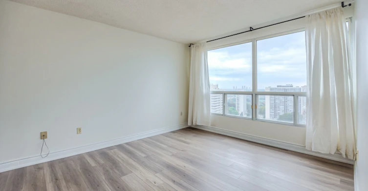 2504-5 Concorde Place, Toronto, ON, M3C 3K6 - 11