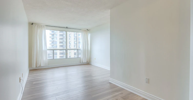 2504-5 Concorde Place, Toronto, ON, M3C 3K6 - 9