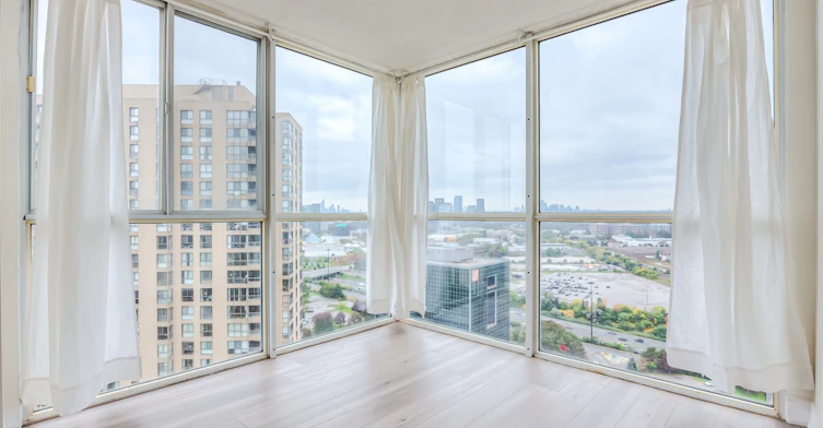 2504-5 Concorde Place, Toronto, ON, M3C 3K6 - 2