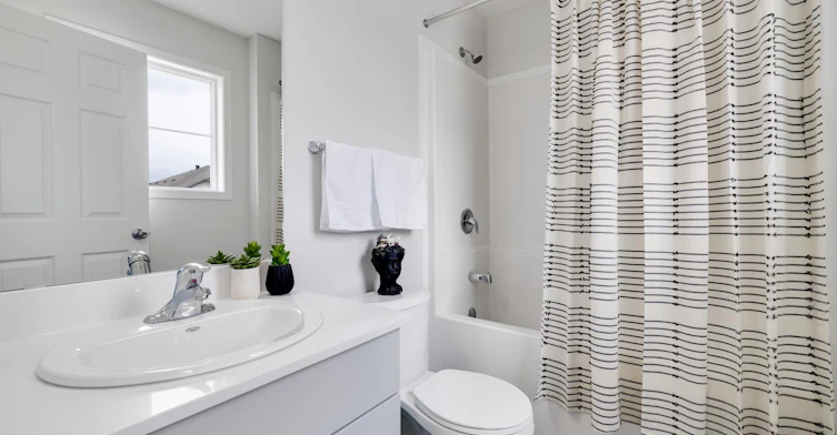 1227 16 Avenue NW, Edmonton, AB, T6T 0S9 - 15