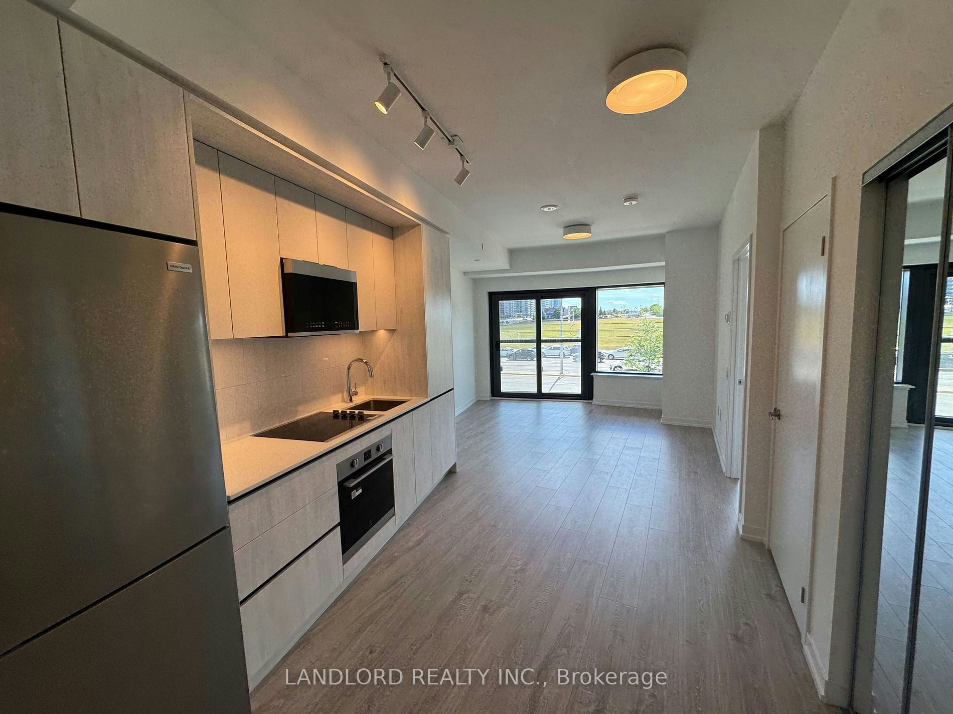 Suite 321-2485 Eglinton Avenue West, Mississauga, ON, L5M 2T1