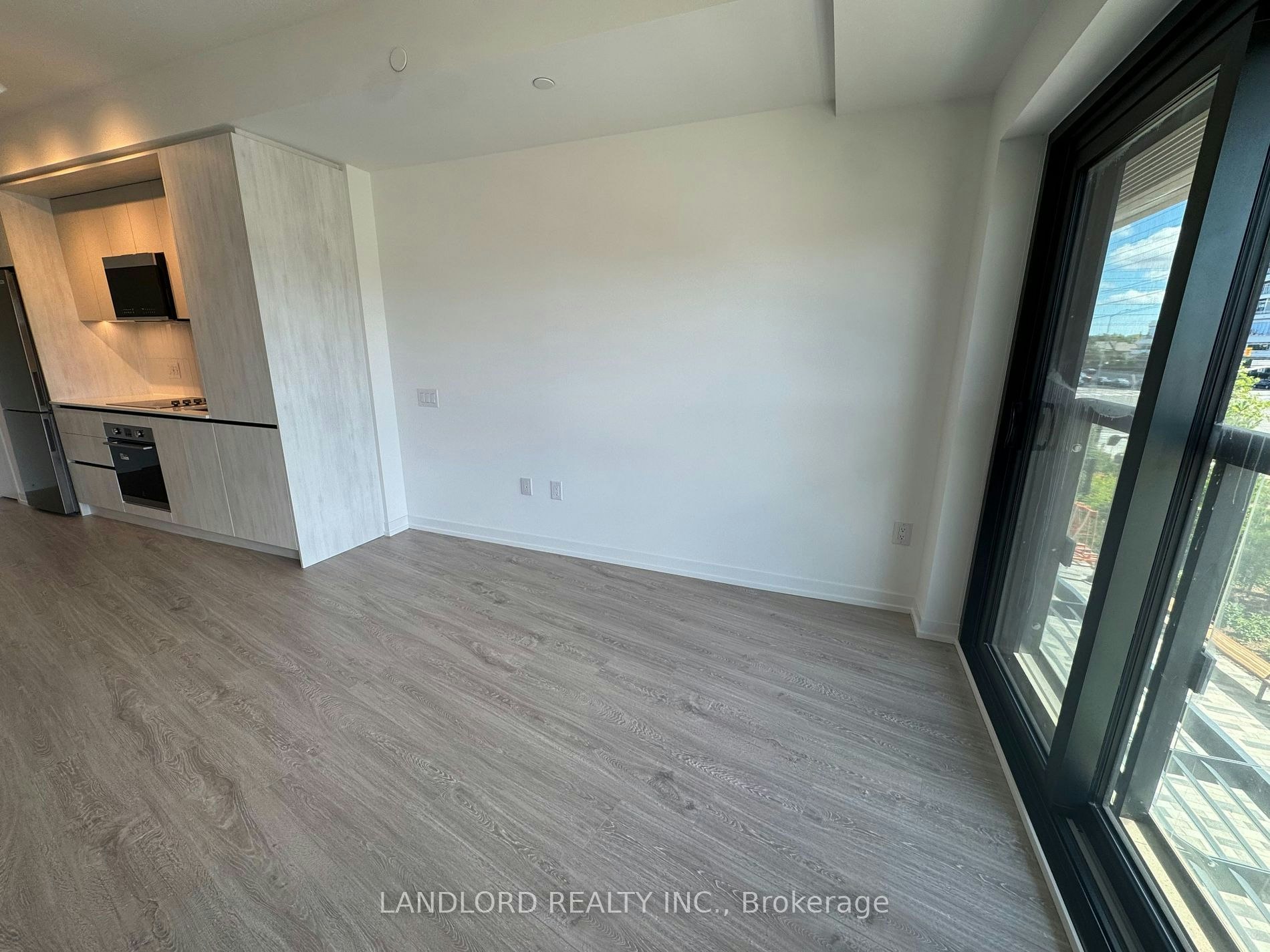 Suite 321-2485 Eglinton Avenue West, Mississauga, ON, L5M 2T1 - 6
