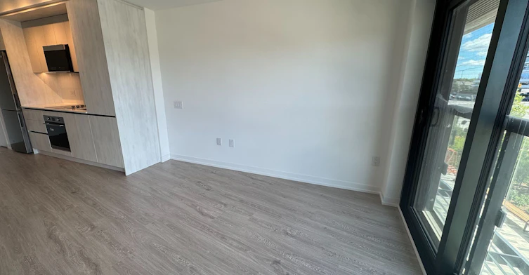 Suite 321-2485 Eglinton Avenue West, Mississauga, ON, L5M 2T1 - 6