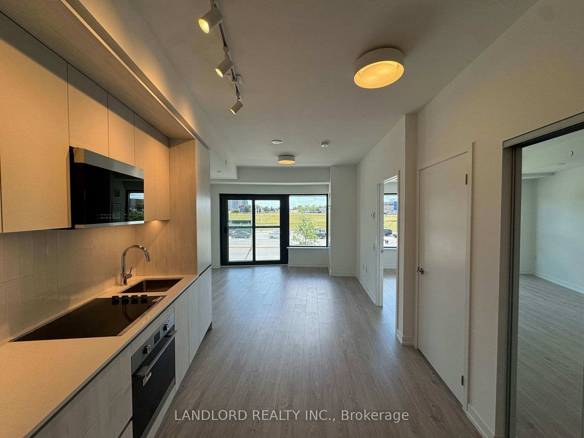 Suite 321-2485 Eglinton Avenue West, Mississauga, ON, L5M 2T1 - 2