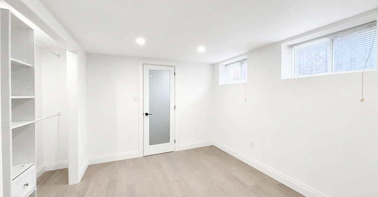 908 Fennell Avenue East, Hamilton, ON, L8V 1W6 - 9