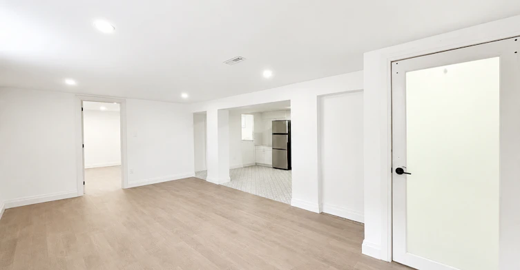 908 Fennell Avenue East, Hamilton, ON, L8V 1W6 - 6