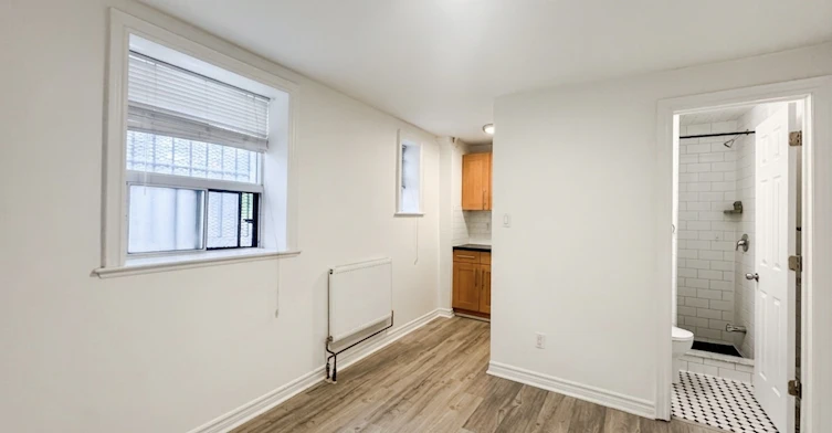 26-492 Montrose Avenue, Toronto, ON, M6G 3H1 - 4