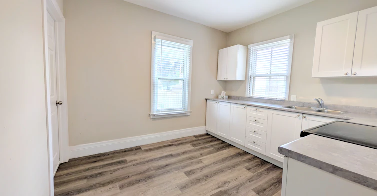 1580 Dufferin Place, Windsor, ON, N8X 3K5 - 2