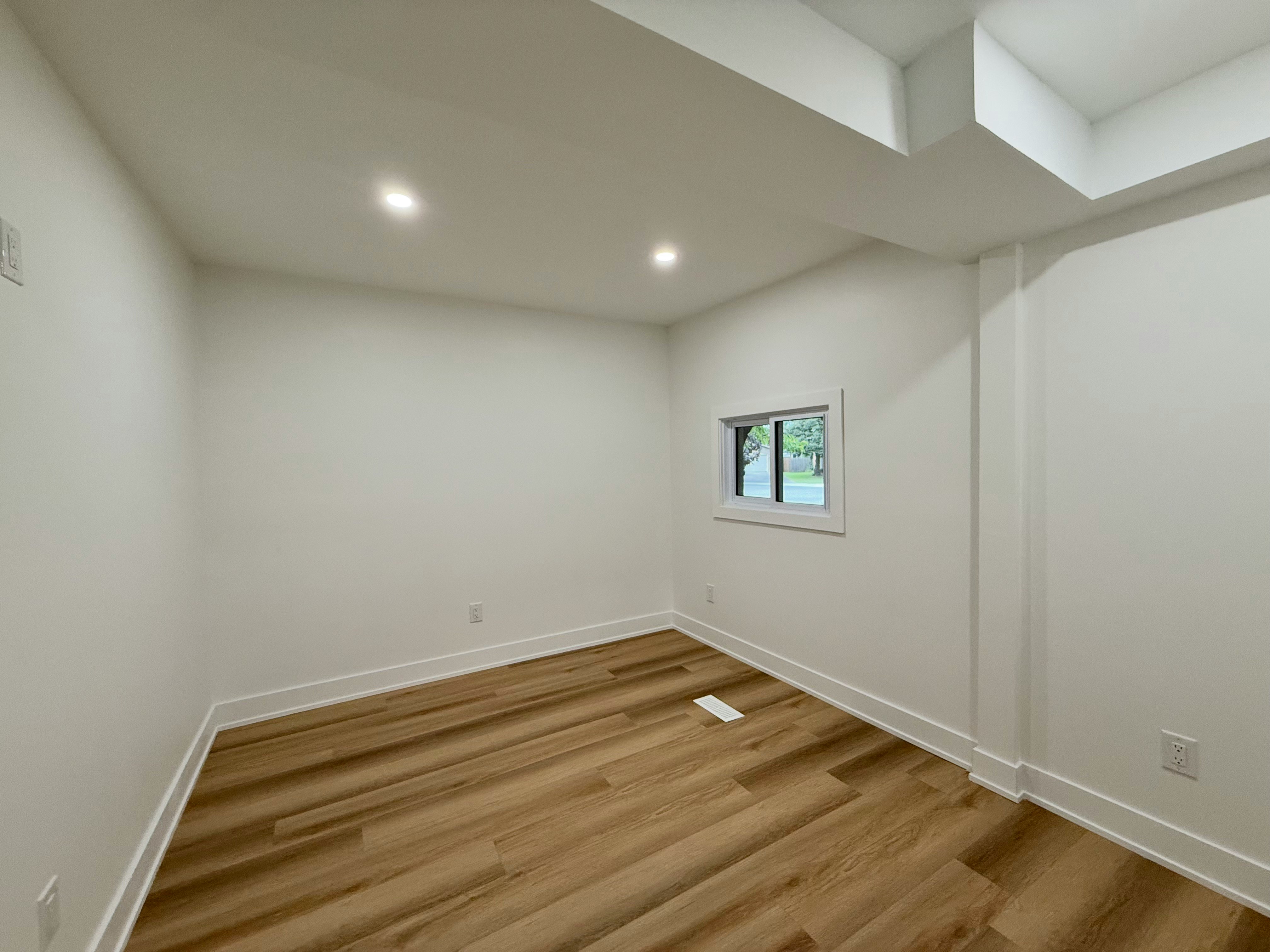 47 Sherwood Forest Trail, Welland, ON, L3C 5X7 - 28