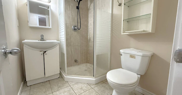 BSMT-220 Ellington Drive, Toronto, ON, M1R 3Y4 - 5