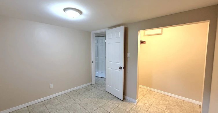 BSMT-220 Ellington Drive, Toronto, ON, M1R 3Y4 - 6