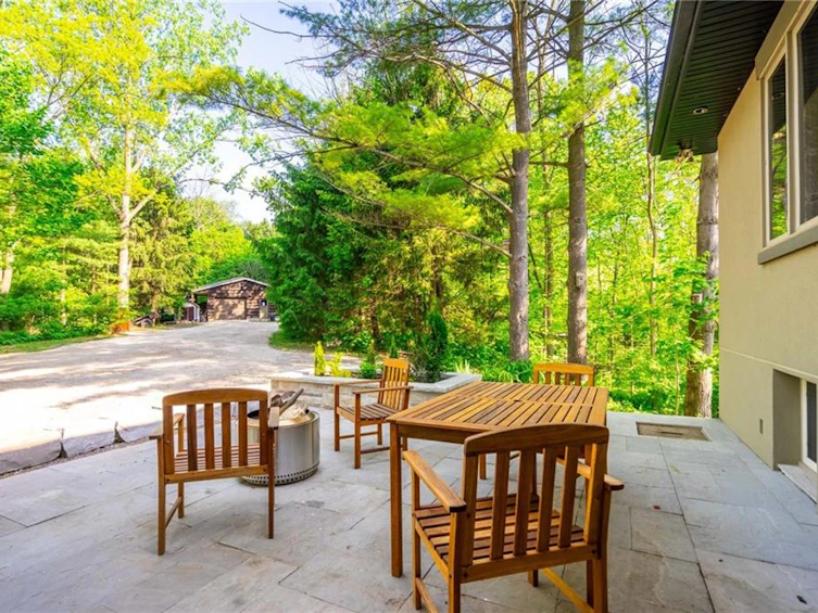 152 Weirs Lane, Hamilton, ON, L9H 5E3 - 4