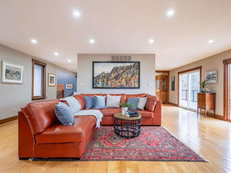 152 Weirs Lane, Hamilton, ON, L9H 5E3 - 8