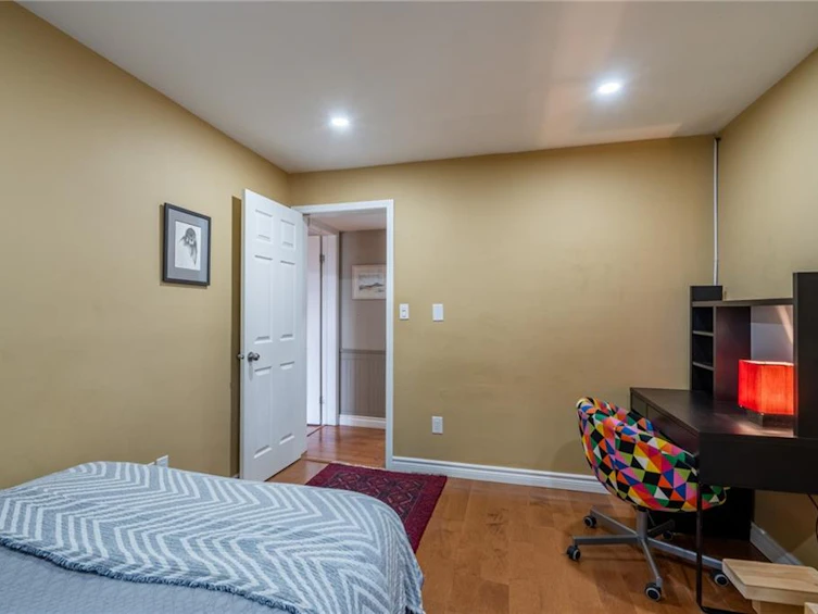 152 Weirs Lane, Hamilton, ON, L9H 5E3 - 37