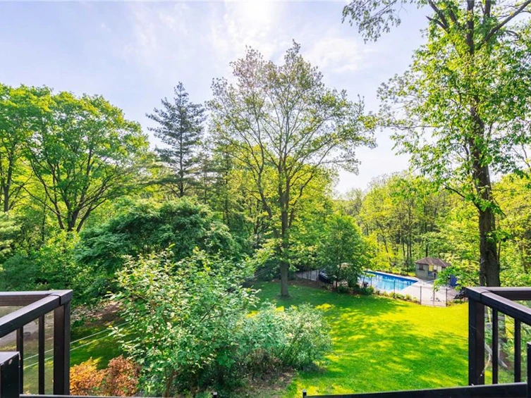 152 Weirs Lane, Hamilton, ON, L9H 5E3 - 39