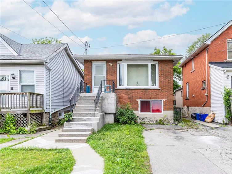 28 East 23rd Street EAST, Hamilton, ON, L8V 2W6 - 2