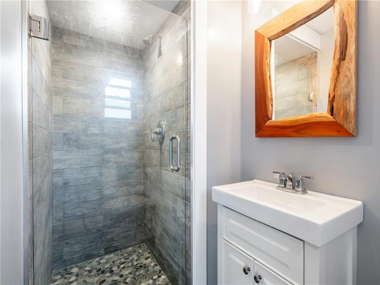 381 Woodworth Court, Hamilton, ON, L9G 2N2 - 34