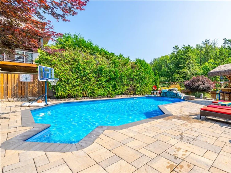 381 Woodworth Court, Hamilton, ON, L9G 2N2 - 37