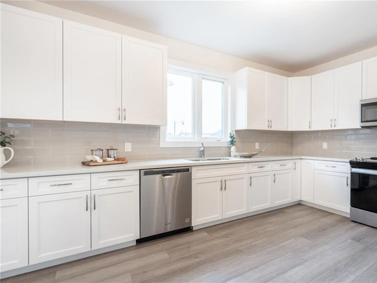 45 Great Falls Boulevard, Hamilton, ON, L8B 1X8 - 11