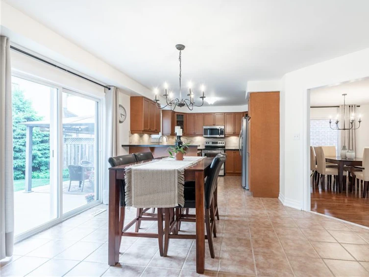 2167 Coldwater Street, Burlington, ON, L7L 7K5 - 7