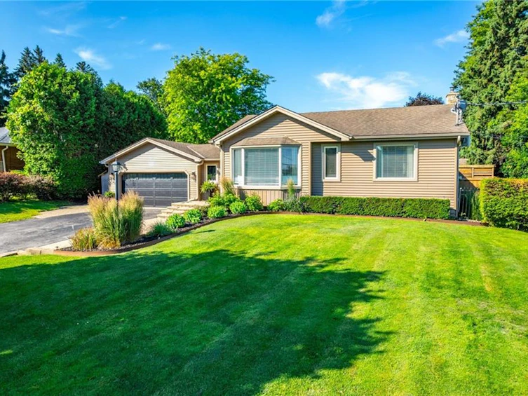 793 Centre Road, Hamilton, ON, L8N 2Z7 - 2
