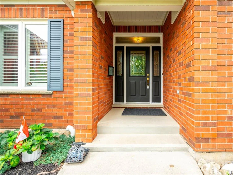 52 Waterwheel Crescent, Hamilton, ON, L9H 7B7 - 3