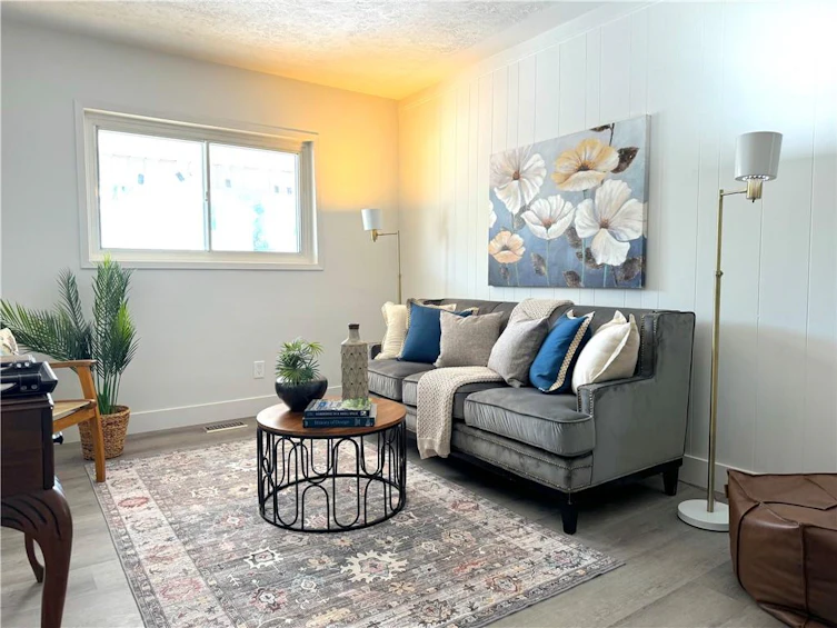 39 Glendale Avenue N, Hamilton, ON, L8L 7J5 - 5