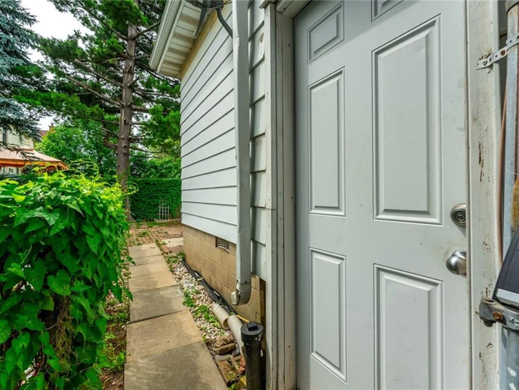 39 Glendale Avenue N, Hamilton, ON, L8L 7J5 - 29