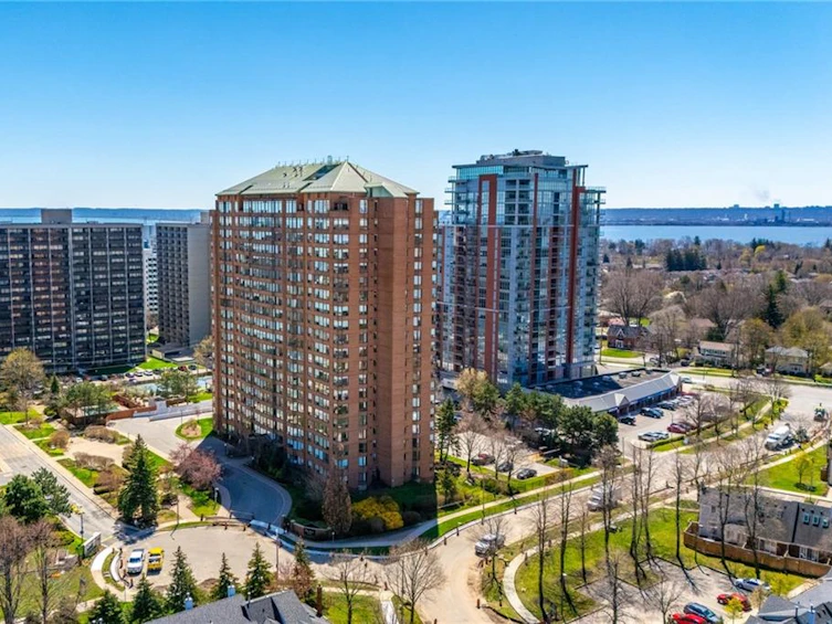 1403-1270 Maple Crossing Boulevard, Burlington, ON, L7S 2J3
