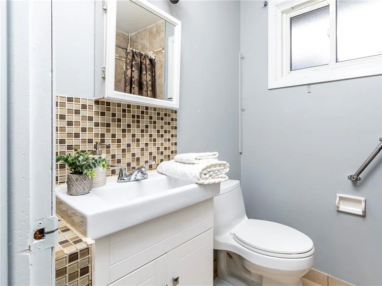 28 East 23rd Street East, Hamilton, ON, L8V 2W6 - 11