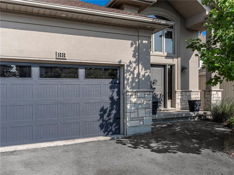 88 Tuliptree Road, Thorold, ON, L2V 0A5 - 2