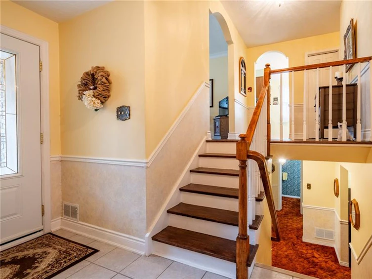 23 Raglan Street, Hamilton, ON, L0R 2H6 - 6