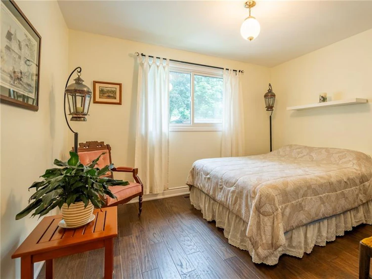 23 Raglan Street, Hamilton, ON, L0R 2H6 - 22