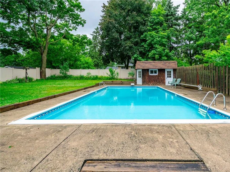 23 Raglan Street, Hamilton, ON, L0R 2H6 - 35