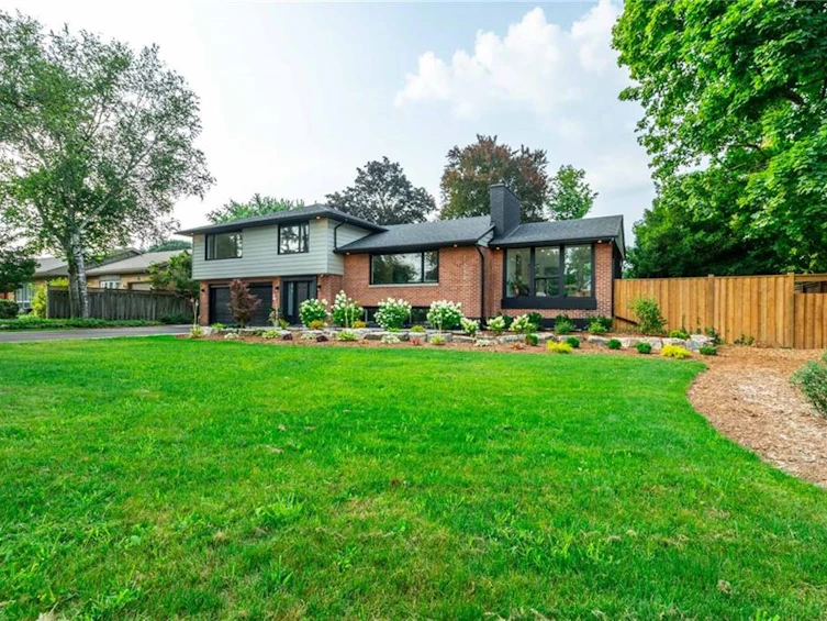 675 Scenic Drive, Hamilton, ON, L9C 1H4 - 2