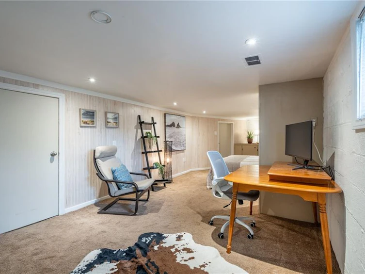 150 Crosthwaite Avenue N, Hamilton, ON, L8H 4V5 - 16