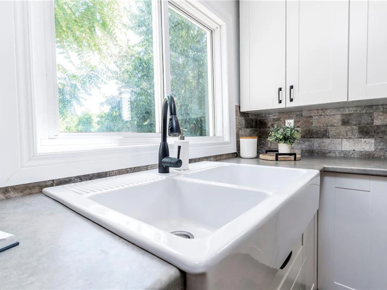 60 Mud Street, Hamilton, ON, L8J 1R5 - 7