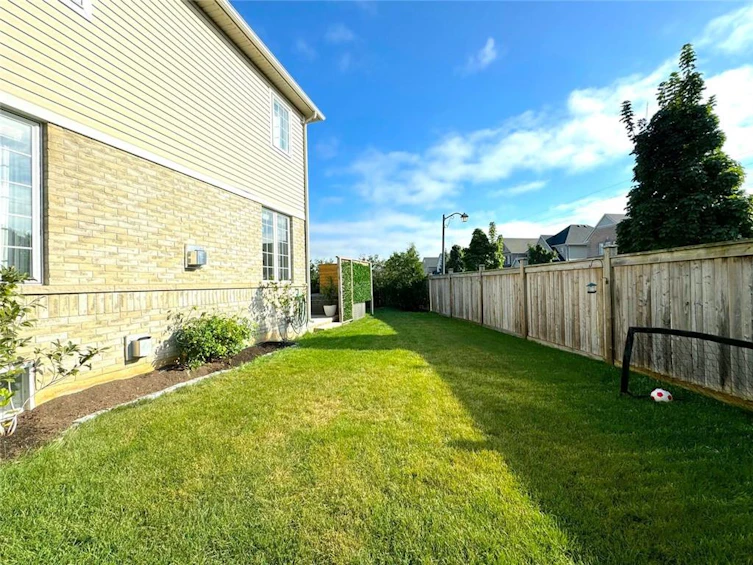 2935 Berwick Drive, Burlington, ON, L7M 0B2 - 31