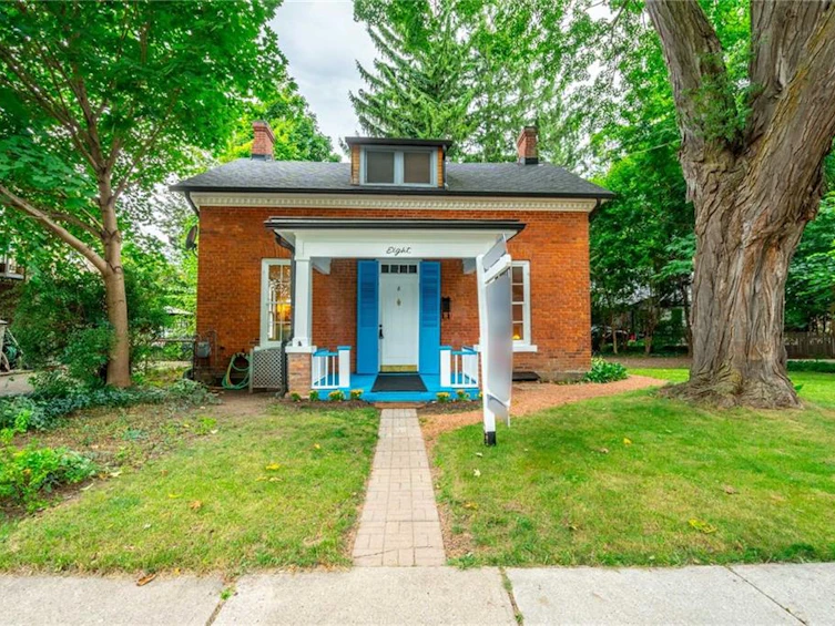 8 Market Street N, Hamilton, ON, L9H 2Y1