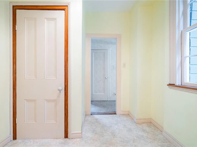 8 Market Street N, Hamilton, ON, L9H 2Y1 - 14