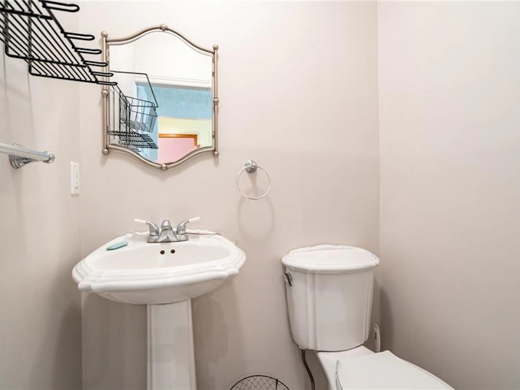 8 Market Street N, Hamilton, ON, L9H 2Y1 - 15